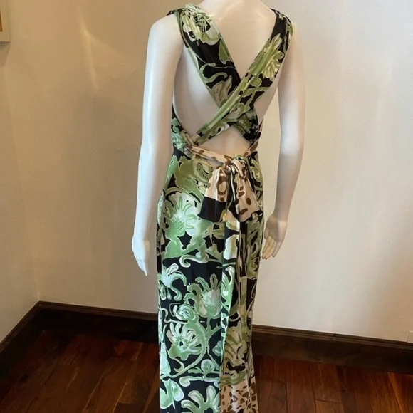 Emilio Pucci Black and Green Floral Wedding Dress - Picture 6 of 15